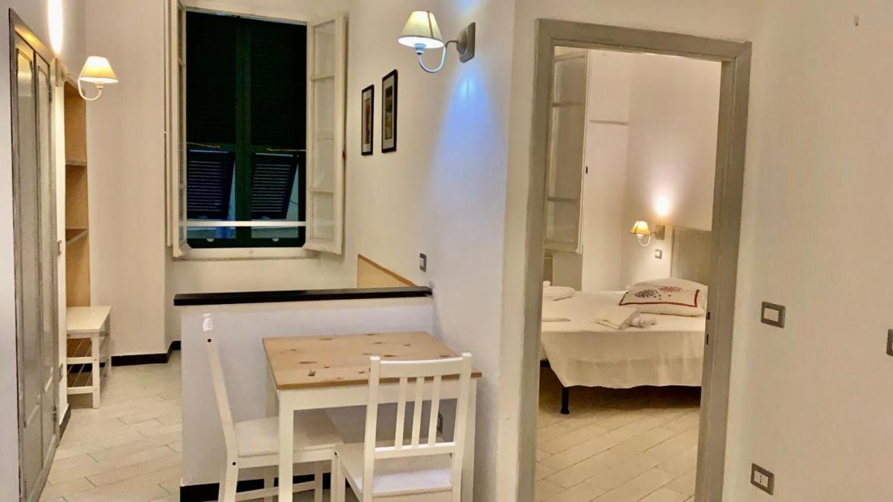 Via Mazzini - Francamaria Rooms Вернацца Екстер'єр фото